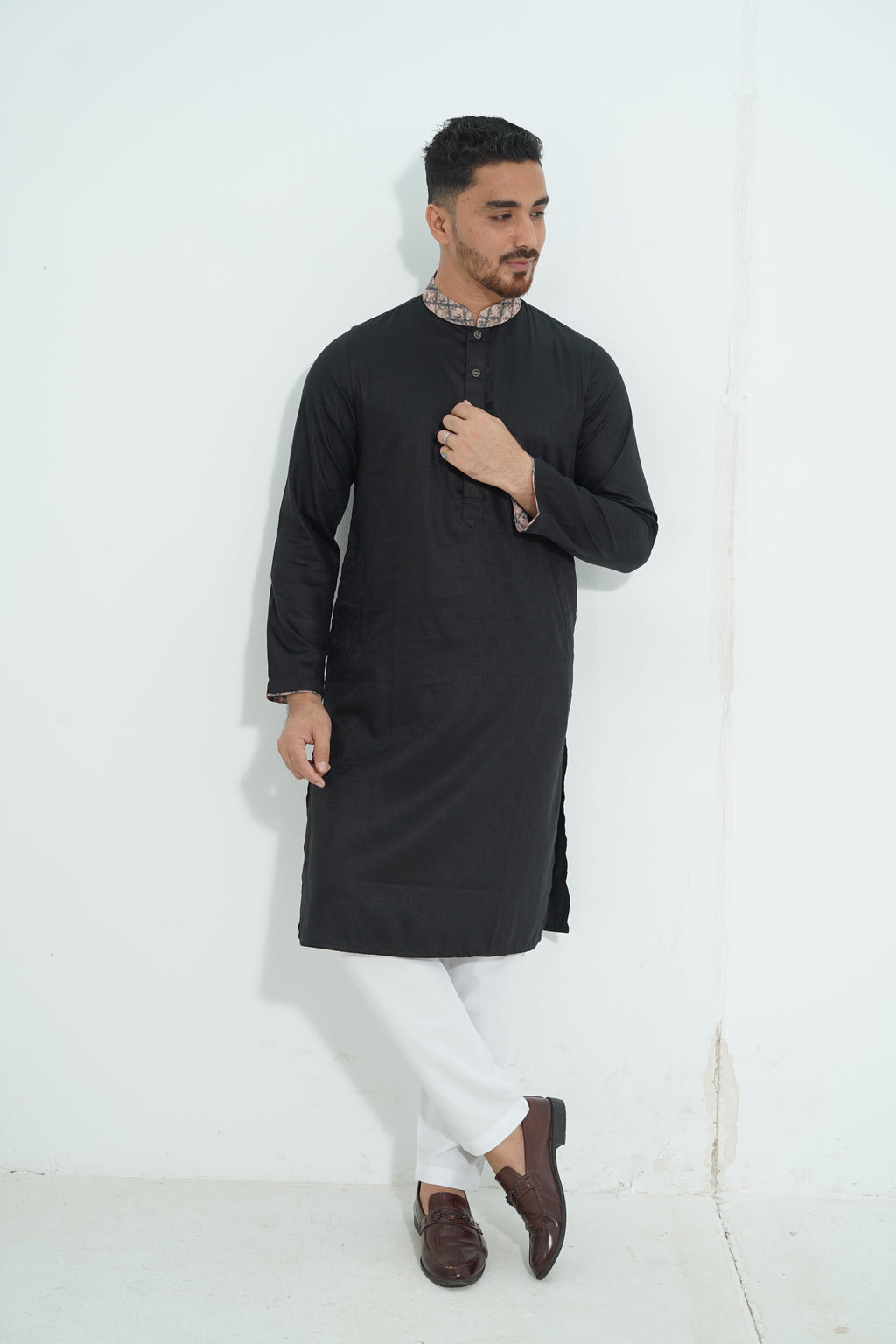 Premium Edition Punjabi – Black With Contrast